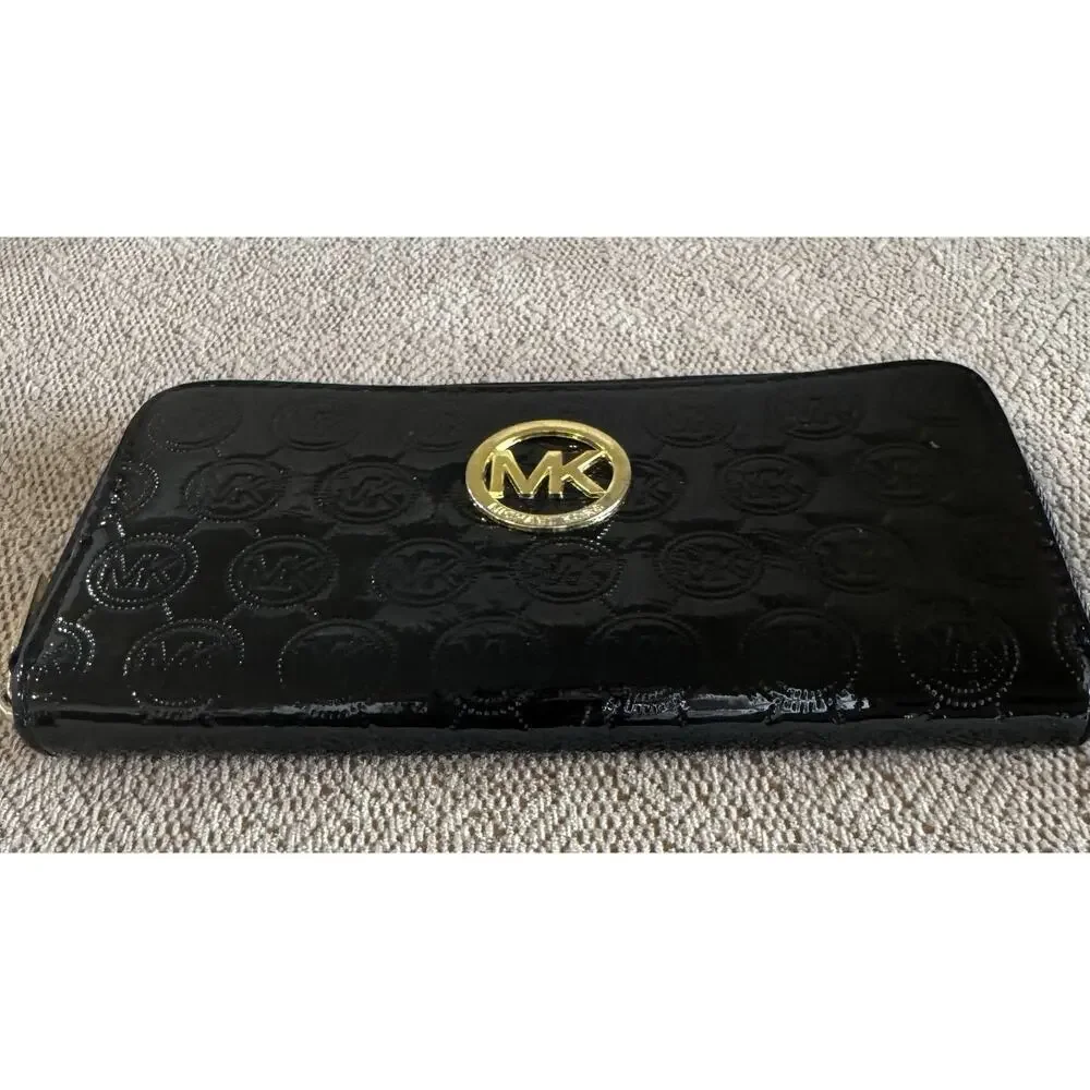 Michael Kors Jet Set Black Patent Leather Zip-Around Wallet Gold Plate MK Logo